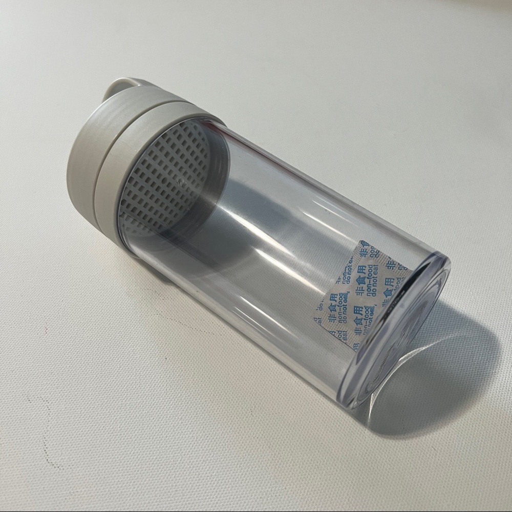 Simple Neutral Water Bottle - Picture 3 of 4